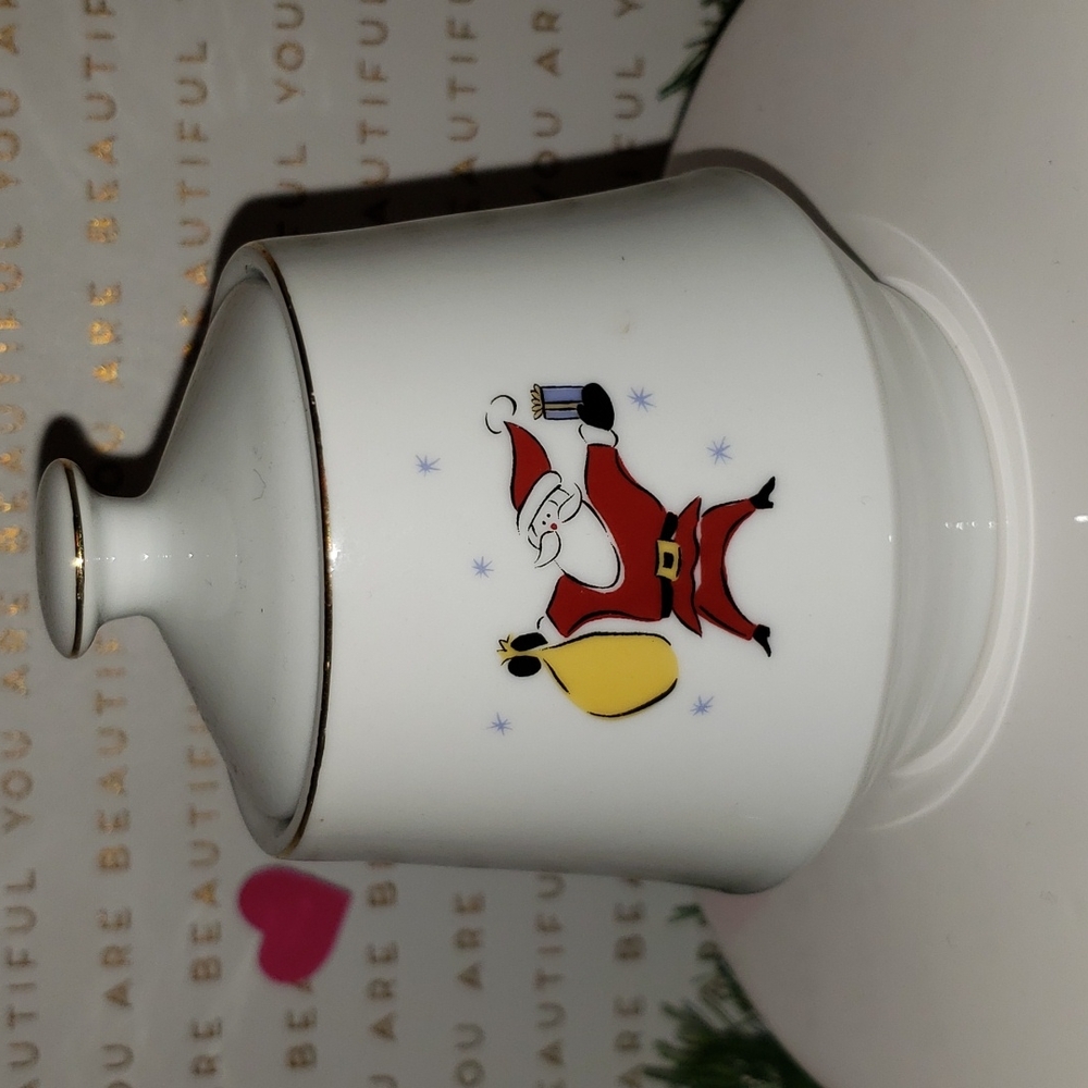 Vintage Porcelain Sugar Bowl from Merry Brite